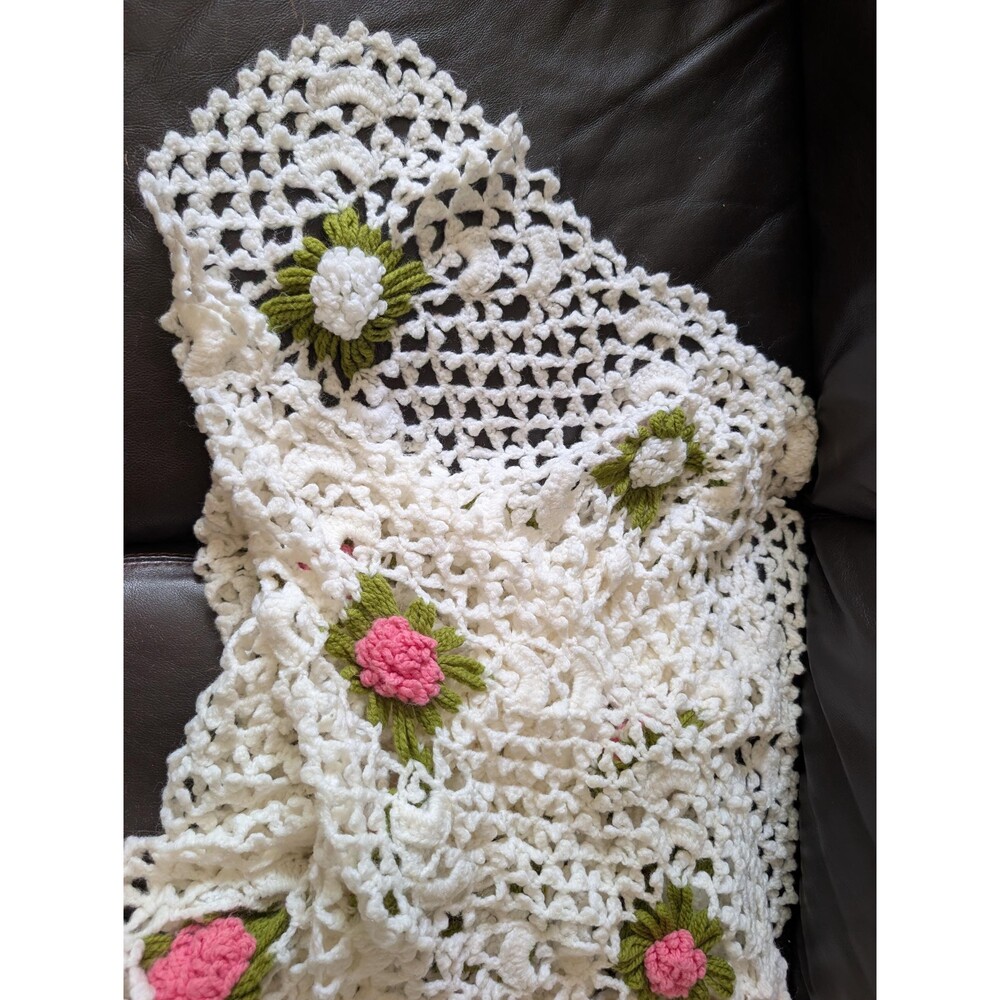 Vintage Reversible Afghan Throw Blanket, Rose Floral Decor